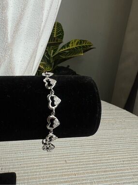 Double heart plain Silver with pavé center Heart Link Bracelet